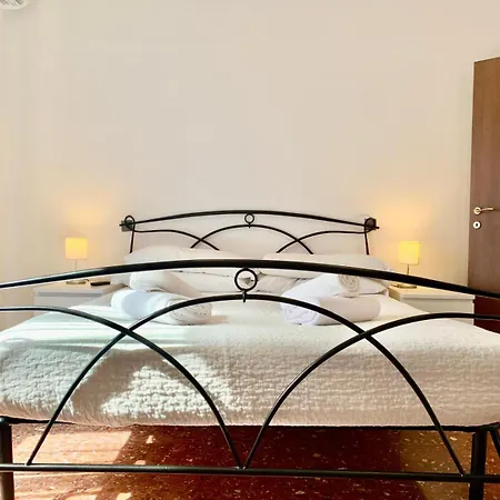 Dalitourism - Vatican Apartment 9-2